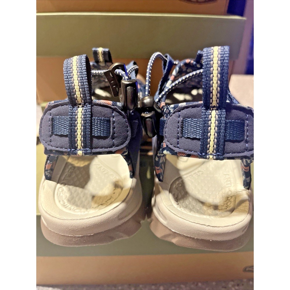 KEEN - Woman's Sandals Whisper Size 7. New In Box - Picture 7 of 13